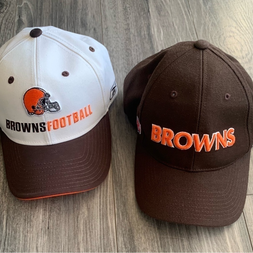 Cleveland Browns NFL football Snap Lot of 2 sports Team on field Reebok Apparel
